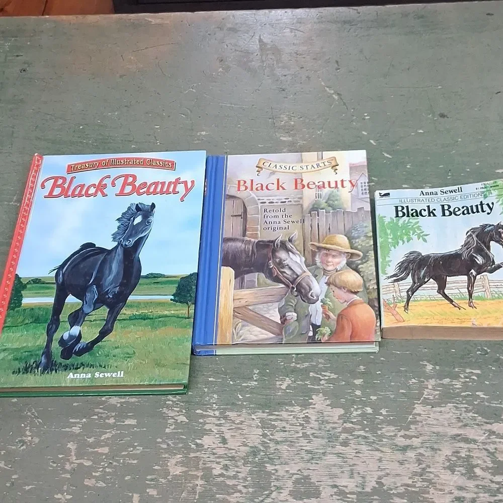 Vintage Black Beauty 3 VHS,‎ & 6 Black Beauty Story Books